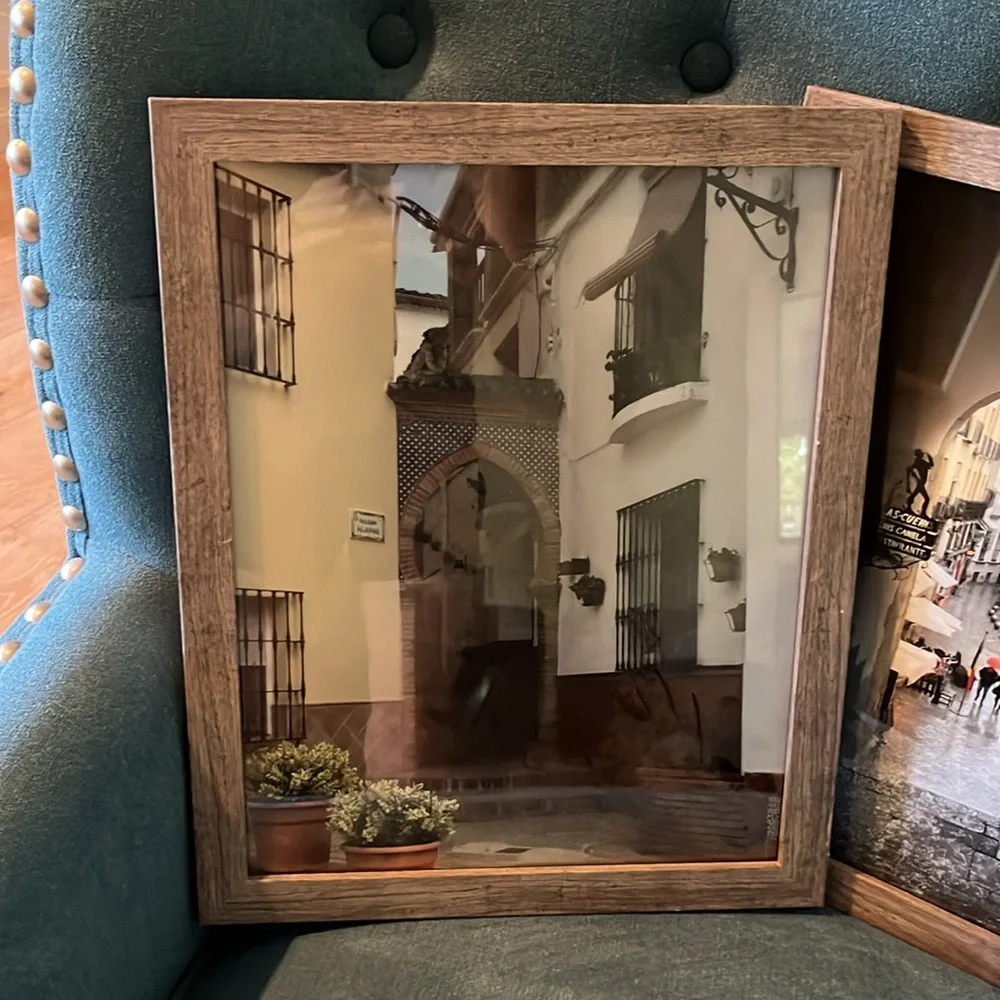 Picture frames - Picture 2 of 3